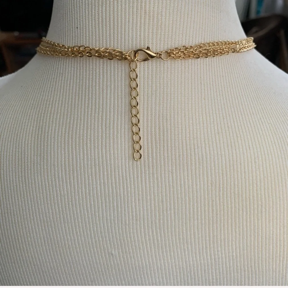 🆕 gold layered chain disc necklace - Picture 3 of 4